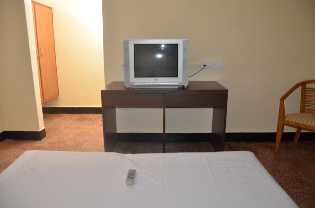 Hotel Ferreira Resort Lonavala Εξωτερικό φωτογραφία