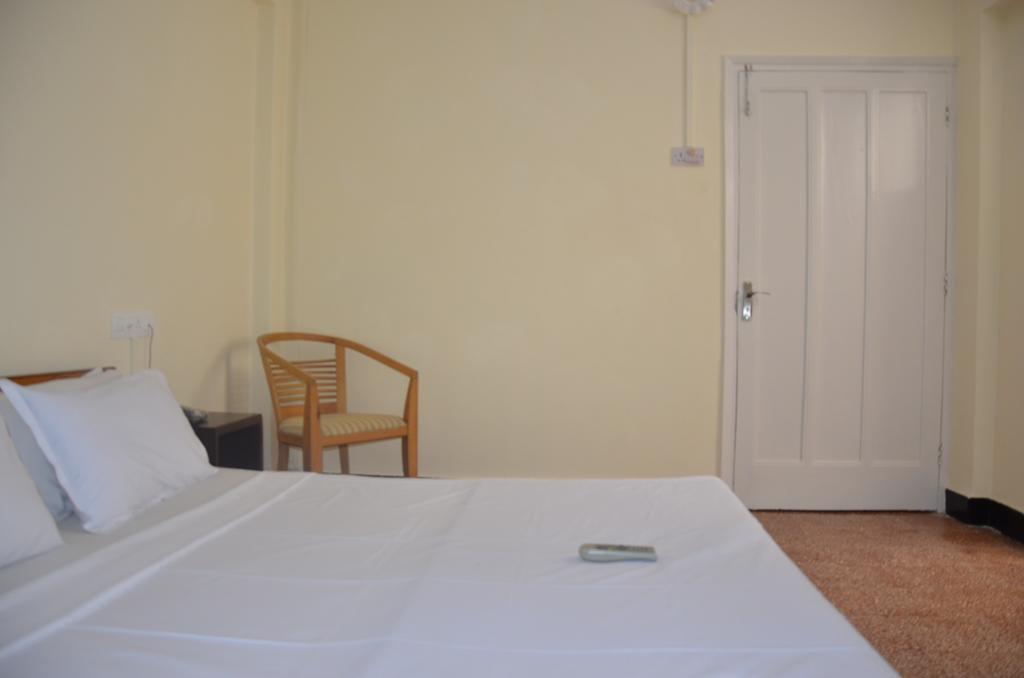 Hotel Ferreira Resort Lonavala Εξωτερικό φωτογραφία